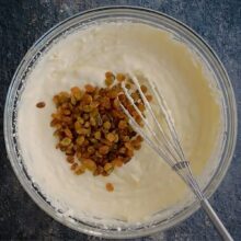 faina si stafide in compozitia pentru pasca fara aluat