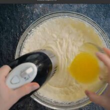 unt topit si racit incorporat in ingredientele pentru pasca