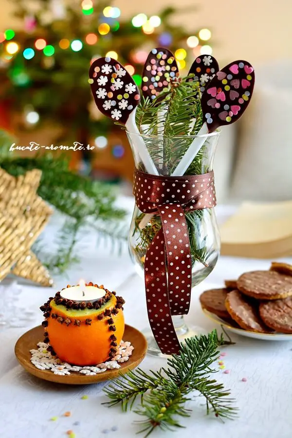 Linguriţe de ciocolată - cadouri, răsfăţuri, decoruri dulci