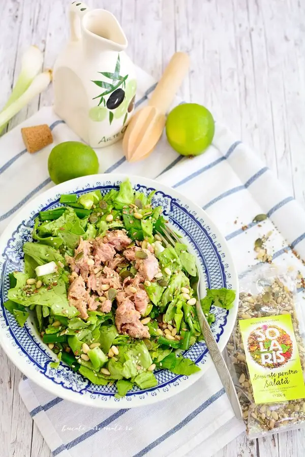 I want Sinewi Squeak Salată verde cu ton și seminţe de tot felul | Bucate Aromate