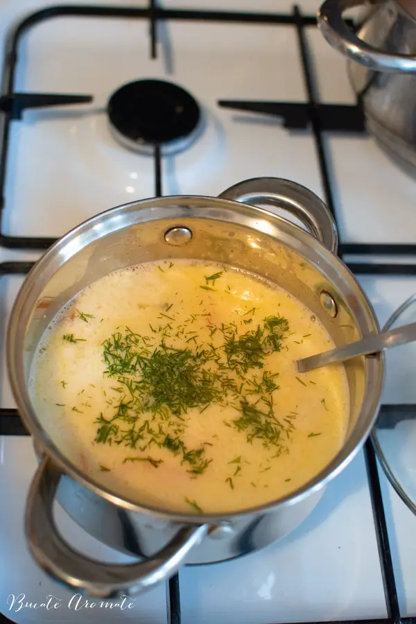 Supă dreasă cu smântână și mărar