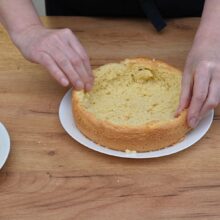 cums e scobeste blatul de tort la 2 cm pentru montarea tortului