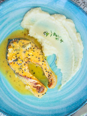 Somon cu sos dulce-acrisor