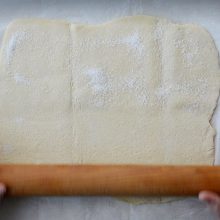treceti cu sucitorul peste aluat