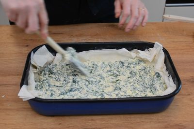 umplutura de brânză, spanac și kefir pentru plăcintă borek