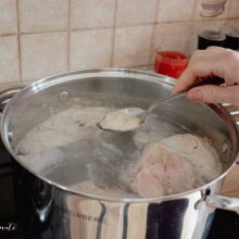 indepartare spuma de la ciorba de curcan