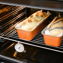 doi cozonaci in tavi la cuptor