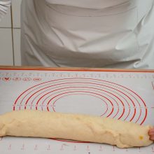 aluat de cozonac umplut si rulat