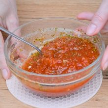 sos de rosii pentru pizza turnata la tava