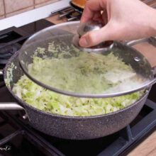 gatire taietei cu varza de post in cratita cu capac