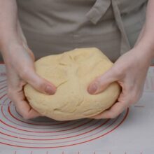 aluat moale și fraged, nelipicios pentru foile prajiturii Greta Garbo (Jerbo)