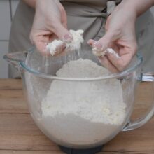 aluat nisipos cu unt si untura pentru prajitura Jerbo