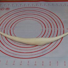 modelare covrigi bavarezi - coarda de 40-50 cm