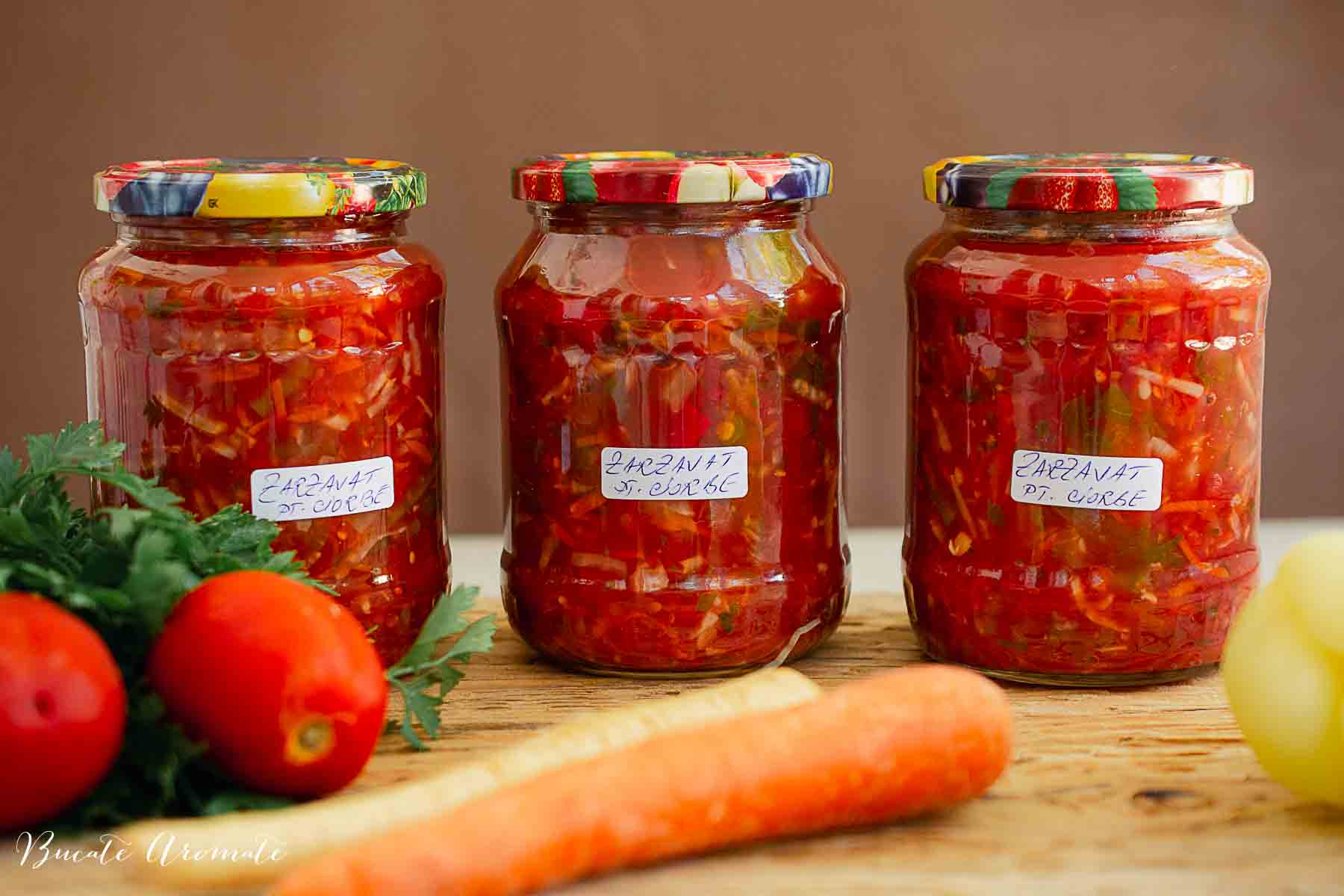 Zarzavat în suc de roșii pentru iarnă la borcan - rețetă pentru ciorbe, fără conservanți