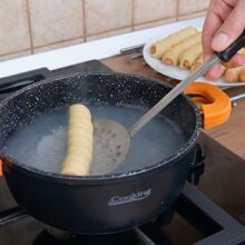 Fierbere covridogi în leșie cu bicarbonat – pas esențial pentru coajă rumenă